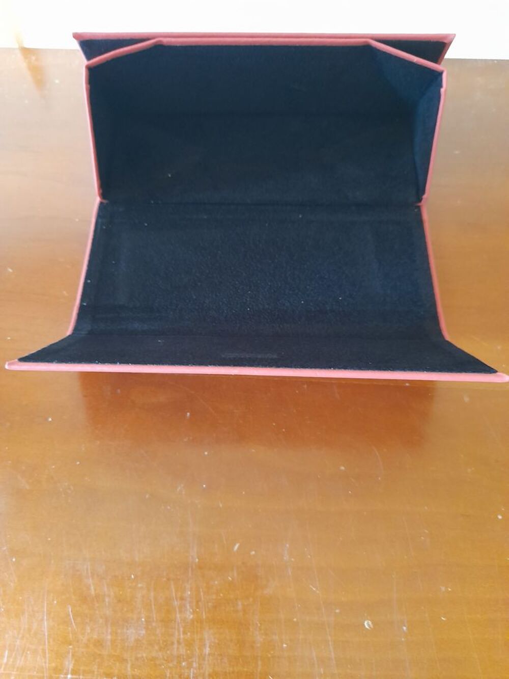 Etui &agrave; lunettes rouge Maroquinerie