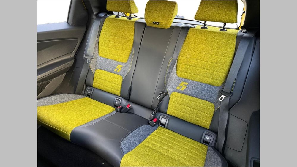 R5 Renault 5 E-Tech Electrique 150 ch autonomie confort Iconic 2025 occasion 91300 Massy
