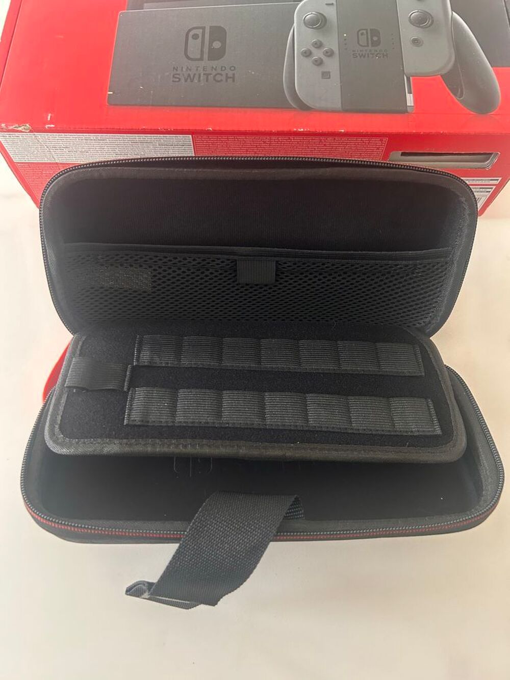 Nintendo Switch 1 " VERSION 2 " Consoles et jeux vidéos