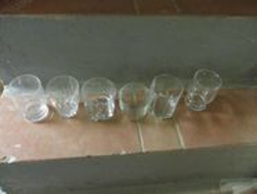 6 verres divers &agrave; choisir Décoration