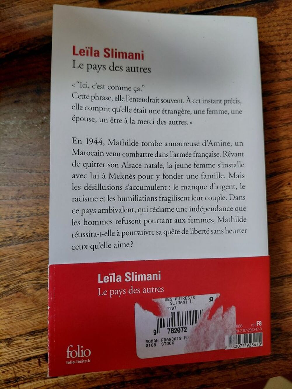 Le pays des autres (Le&iuml;la Slimani) neuf Livres et BD