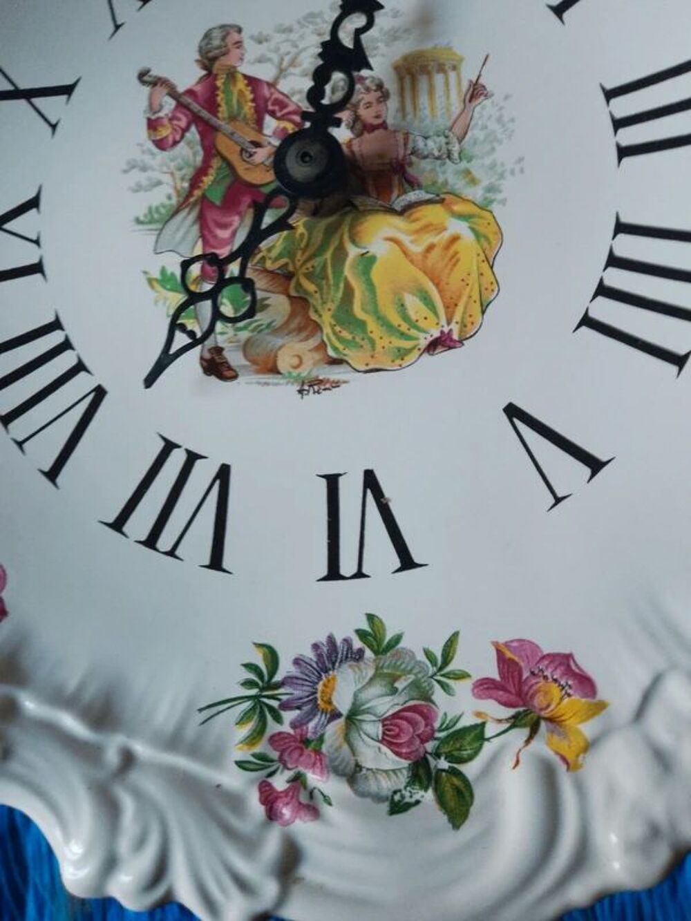 Tr&egrave;s belle horloge en c&eacute;ramique vintage ancienne &agrave;... Décoration