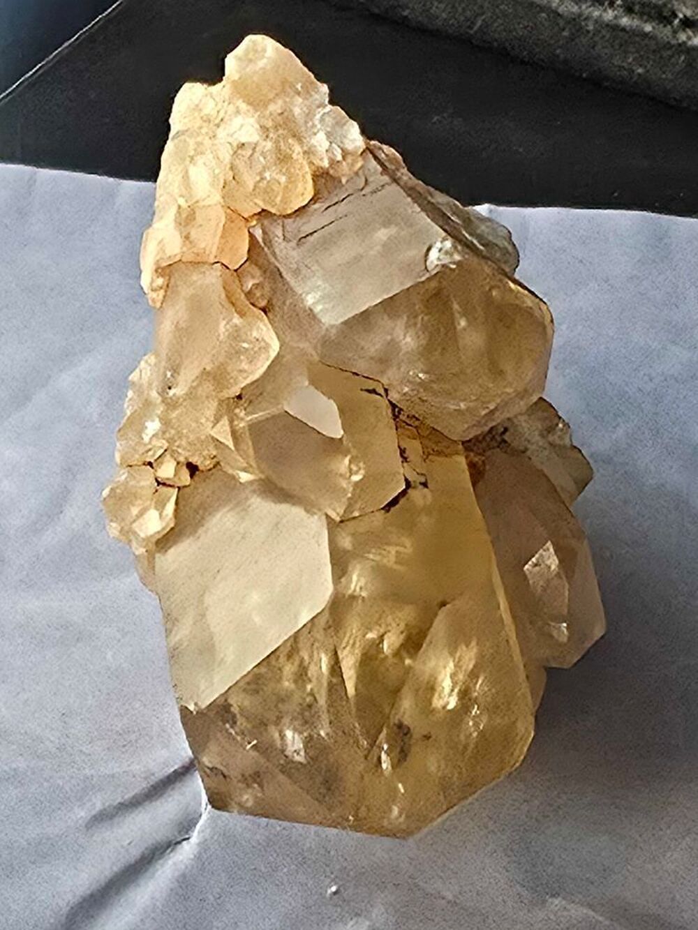 Pierre de Citrine Naturelle-Sp&eacute;cimen 180g 