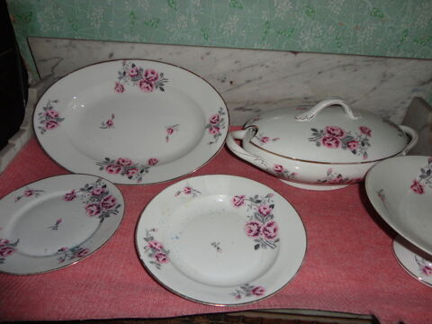 Vaisselle blanche � fleurs 5 Blois (41)