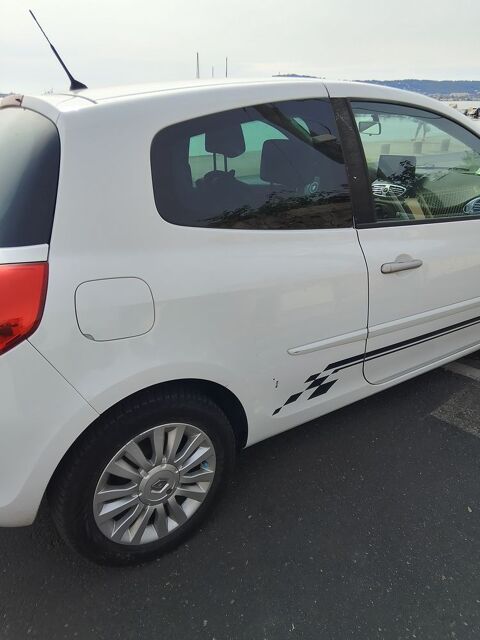 Renault clio iii 1.2 16V 75 eco2 20th