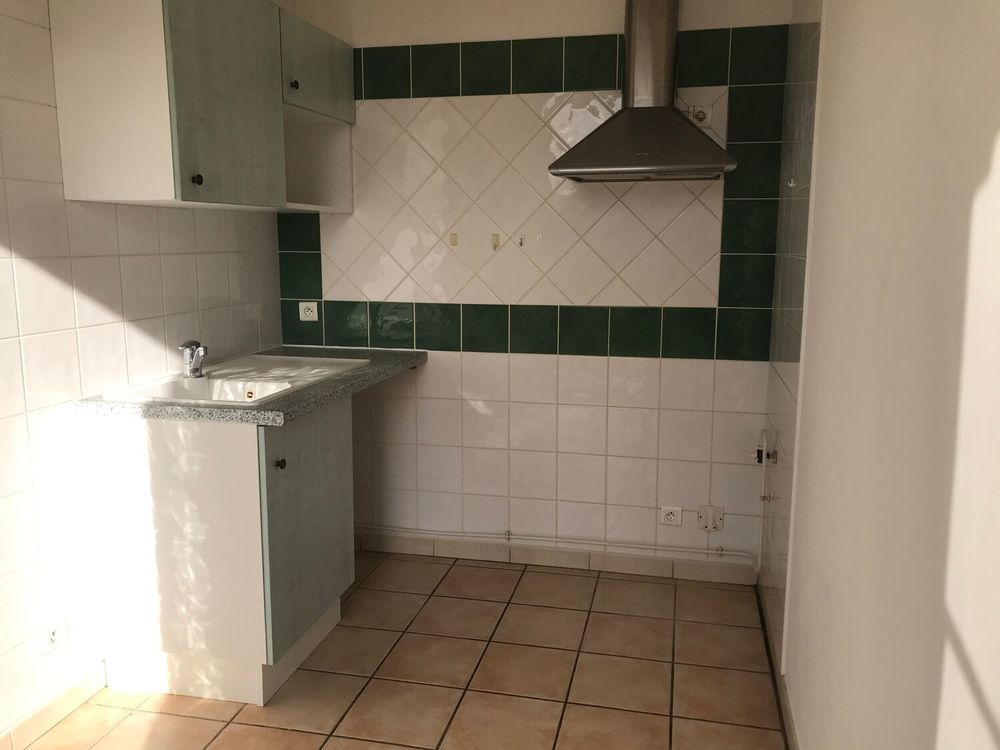 Location Appartement Grand appartement T2 quartier Bellevue, calme , ensoleillé Carcassonne