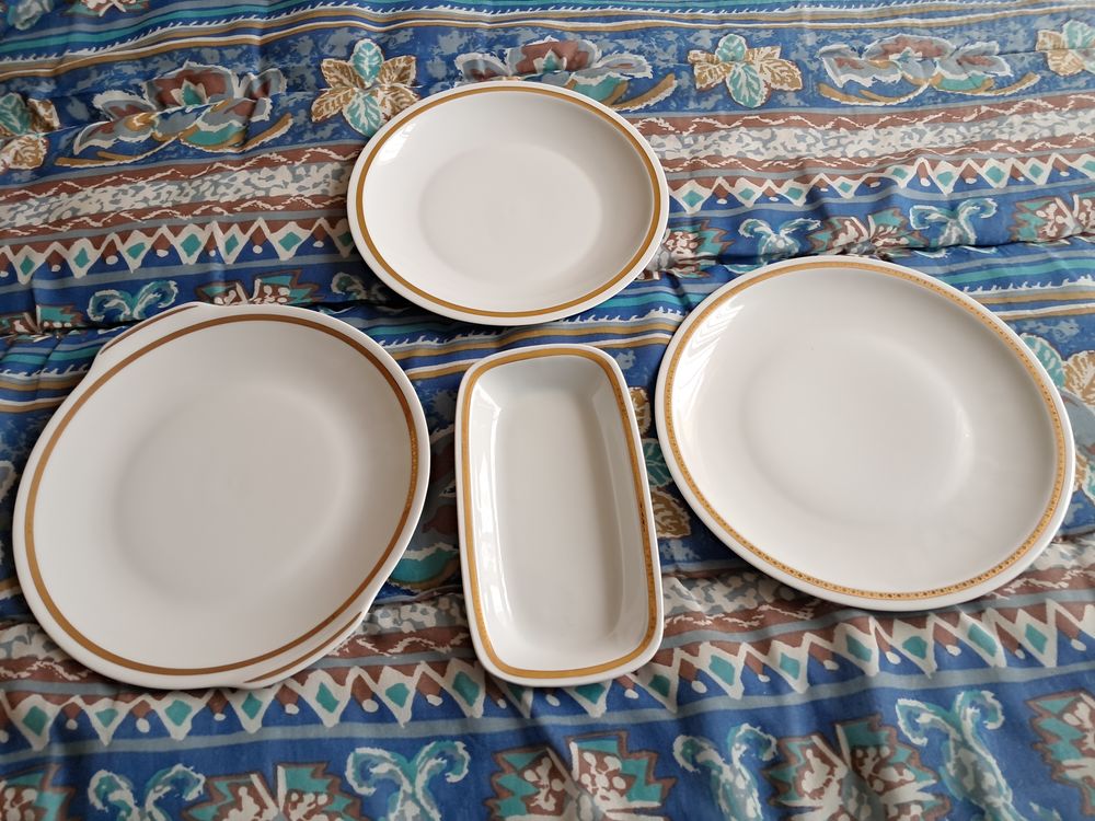 Service de table en porcelaine de sologne mod&egrave;le Lamotte 1 Cuisine