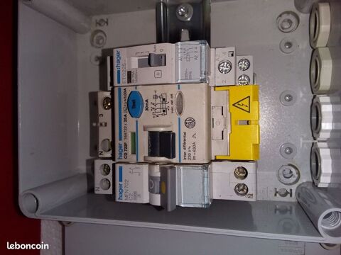 COFFRET ELECTRIQUE pour CHAUFFE EAU 48 Serres-Castet (64)