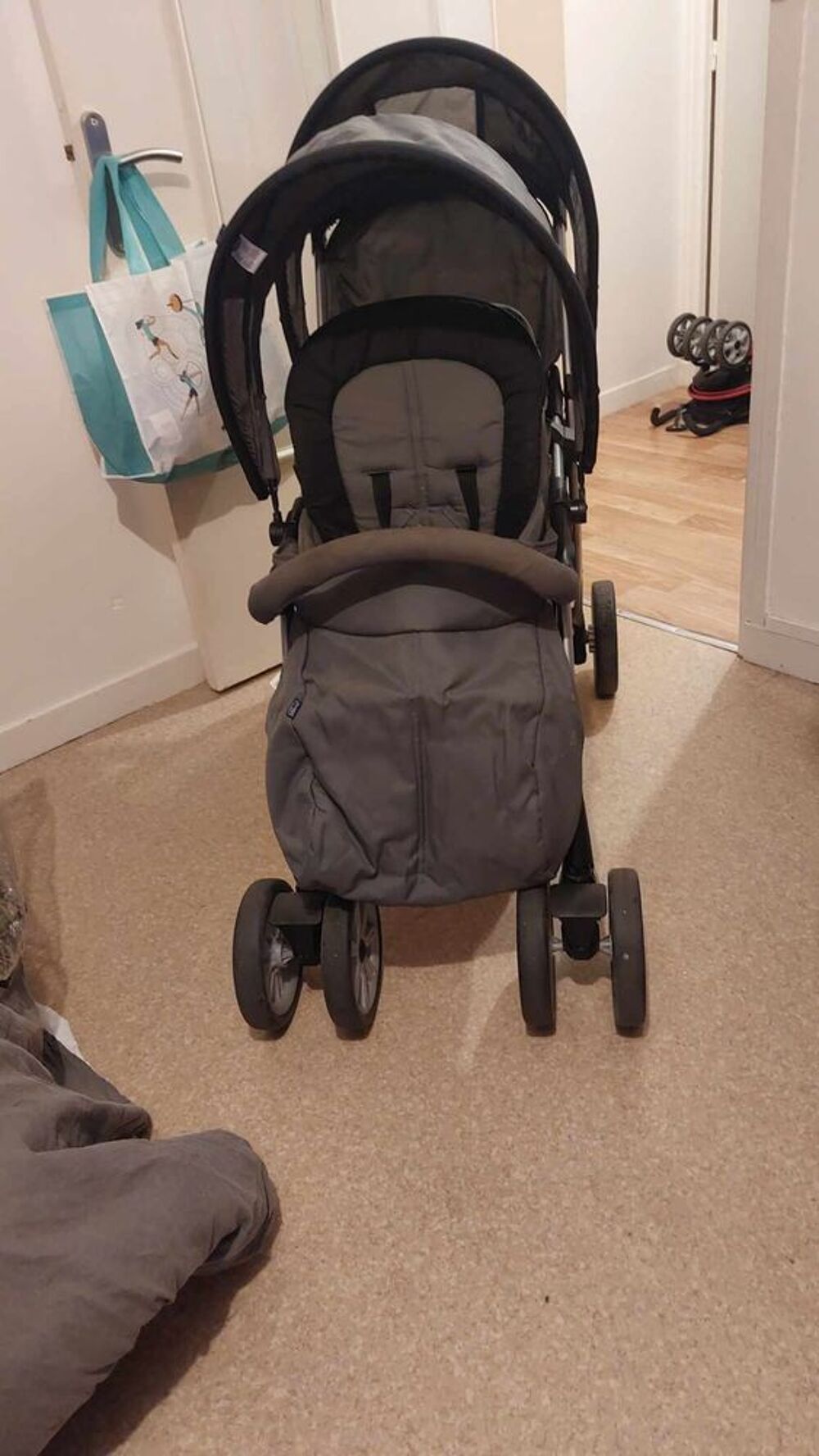 Poucette double Pu�riculture