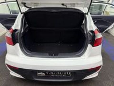 Rio 1.1 CRDi 75 Motion 2016 occasion 69120 Vaulx-en-Velin