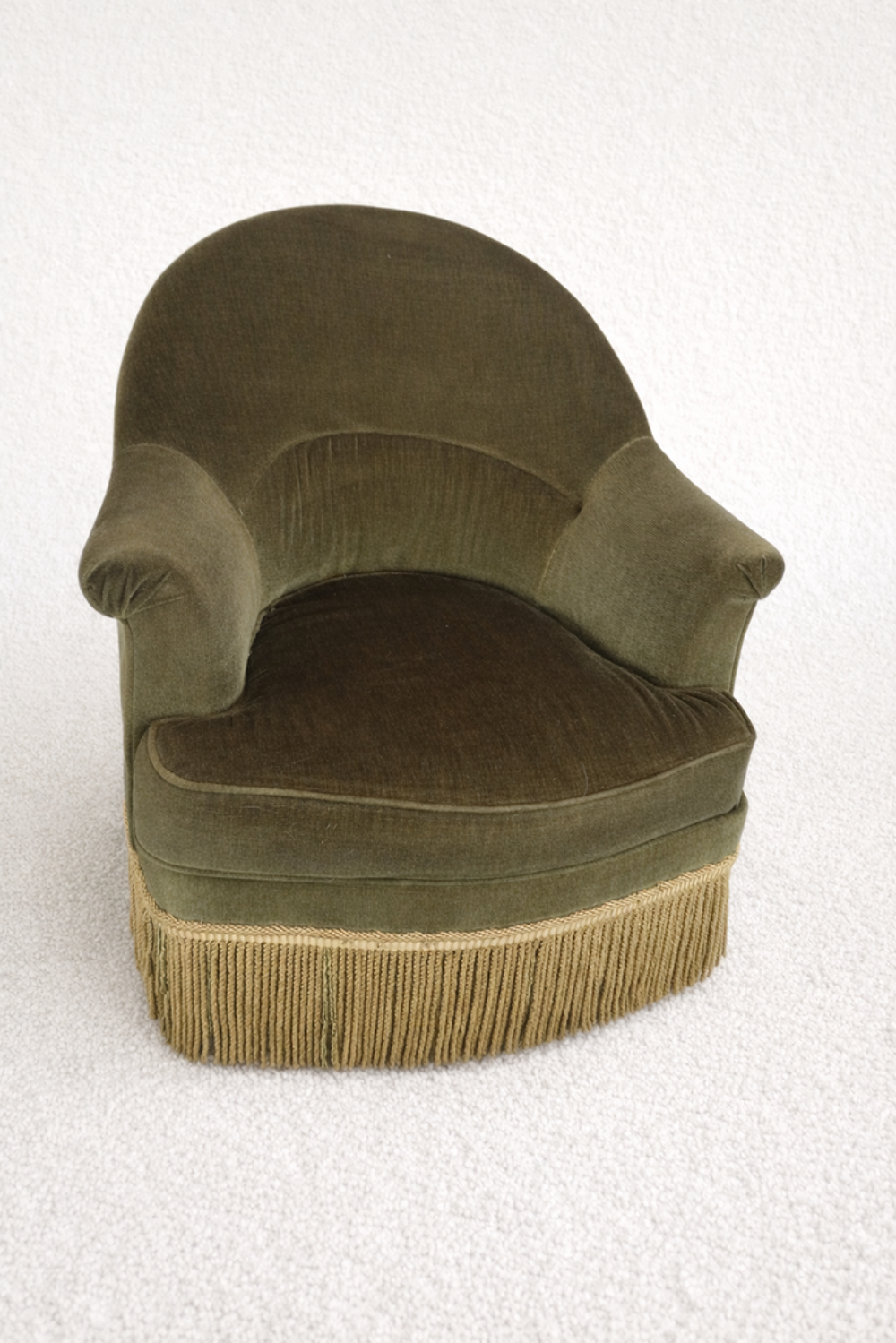 Fauteuil Art D&eacute;co ann&eacute;e 50 vert &agrave; franges Meubles