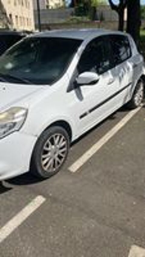 Clio III dCi 75 eco2 20th Euro 5 2010 occasion 94200 Ivry-sur-Seine