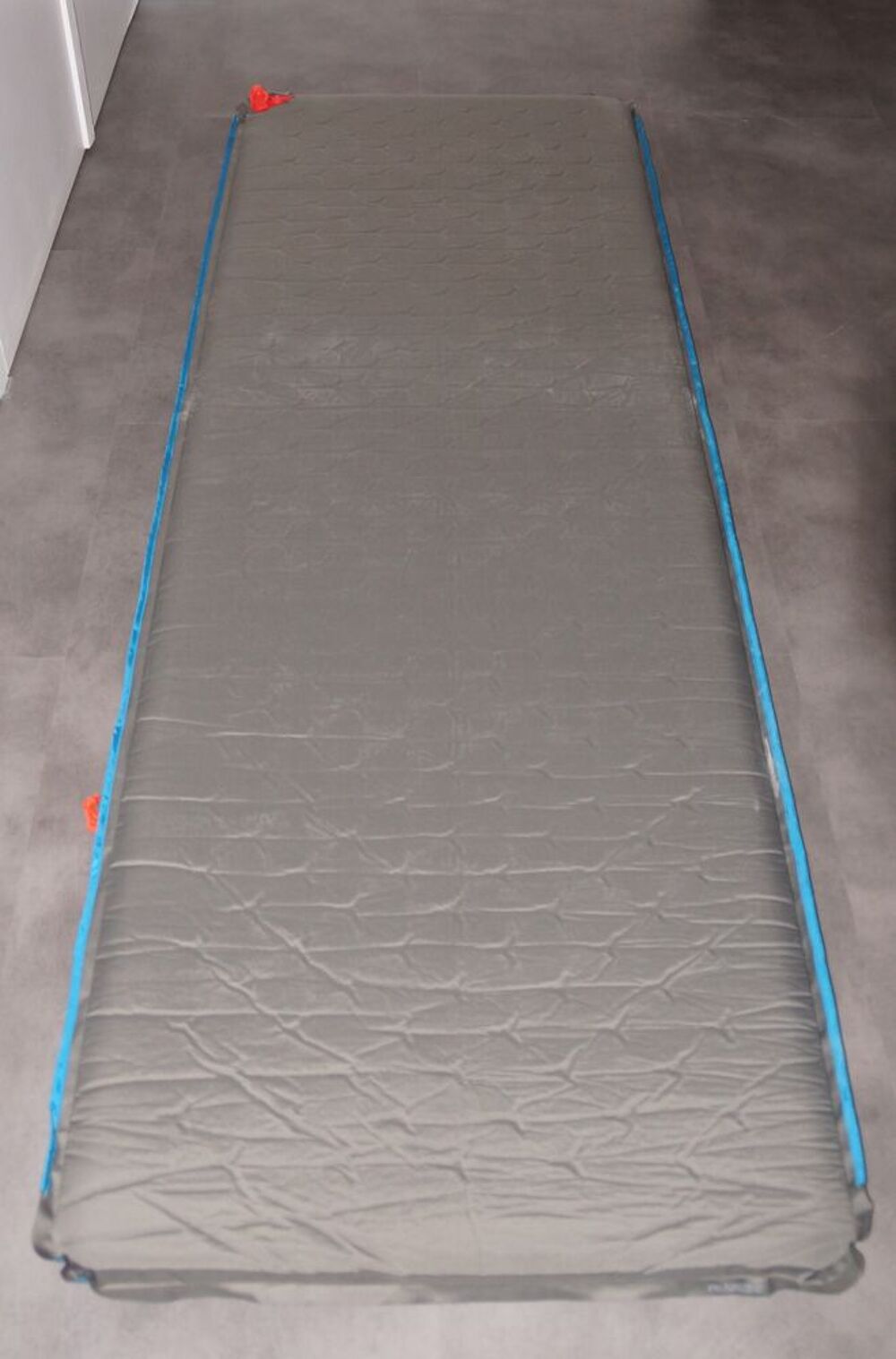 MATELAS AUTOGONFLANT CAMPING QUECHUA 1 PERSONNE Sports