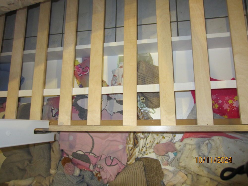lit enfant 80 x180 avec coffre et 2 matelas Meubles