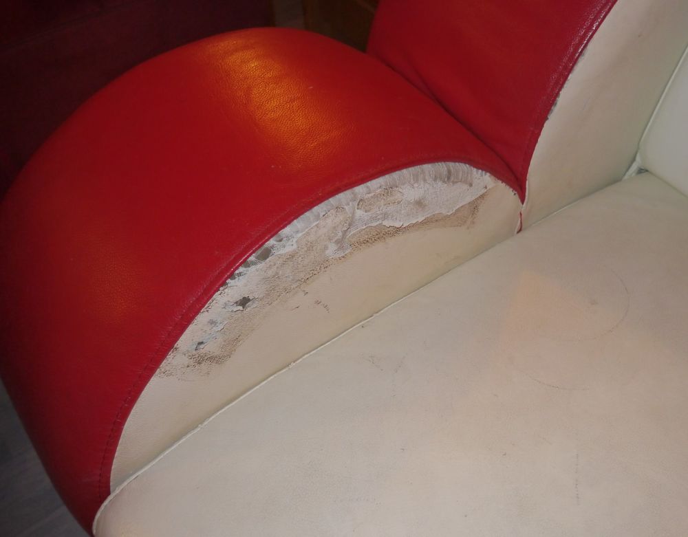 Canap&eacute; relax + fauteuil - cuir + PVC &agrave; restaurer Meubles