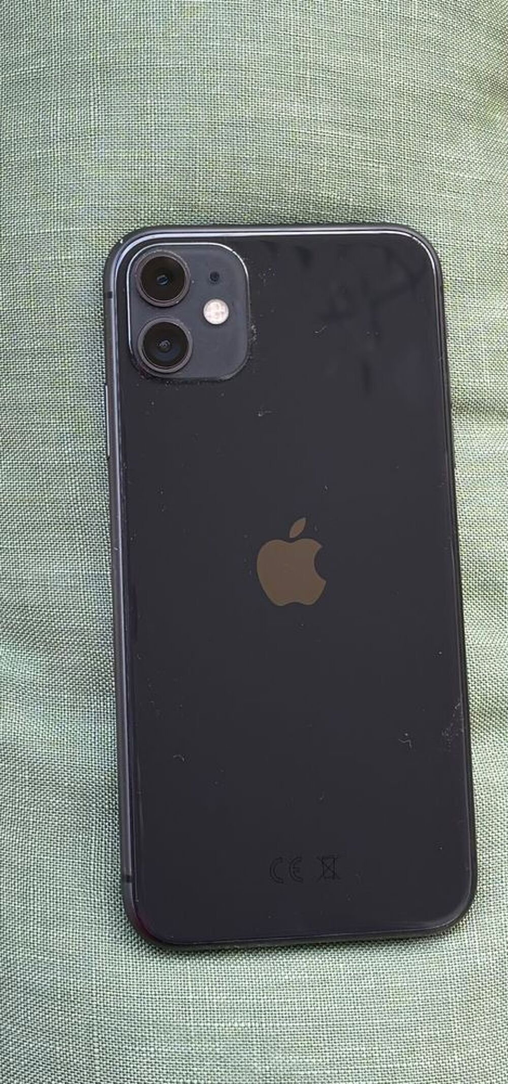 Iphone11 noir Téléphones et tablettes