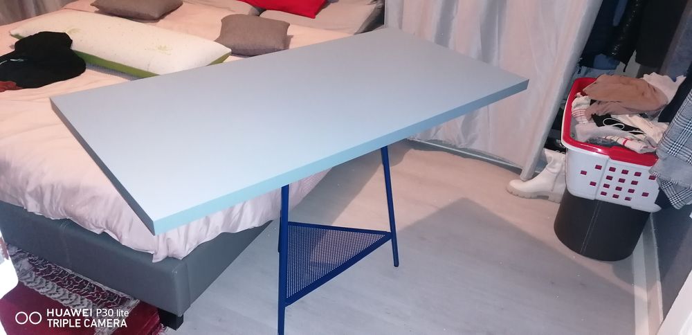 Bureau Planche +Tr&eacute;teau ikea Chaussures