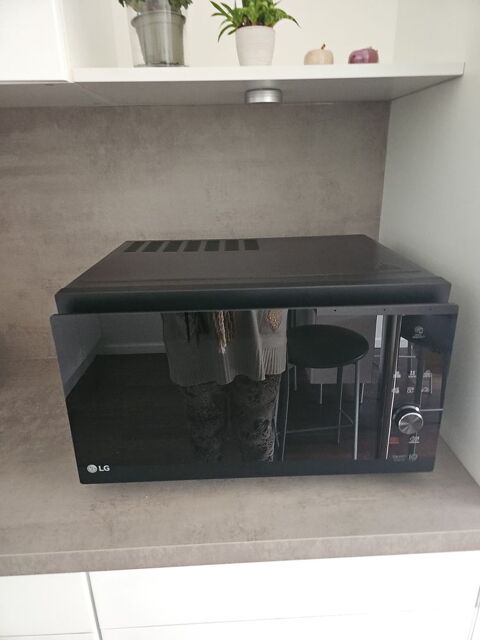 MICRO ONDE COMBINE LG MJ 3965 NOIR AVEC ACCESSOIRES - NEUF 270 Saint-Max (54)