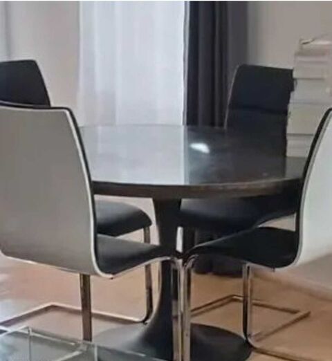 Table en pierre bleue 2000 Carpentras (84)