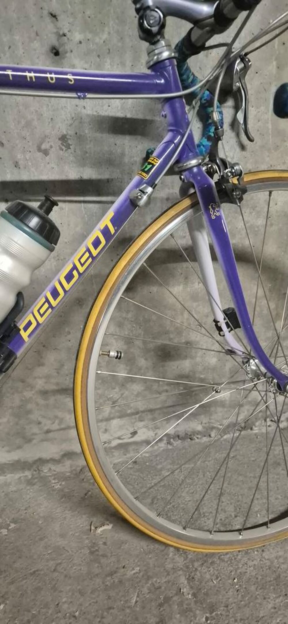 Velo de course Peugoet CR500 Perthus vintage Vélos