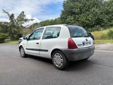Clio II CLIO SOCIETE 1.9 D - 55 2000 occasion 95610 &Eacute;ragny