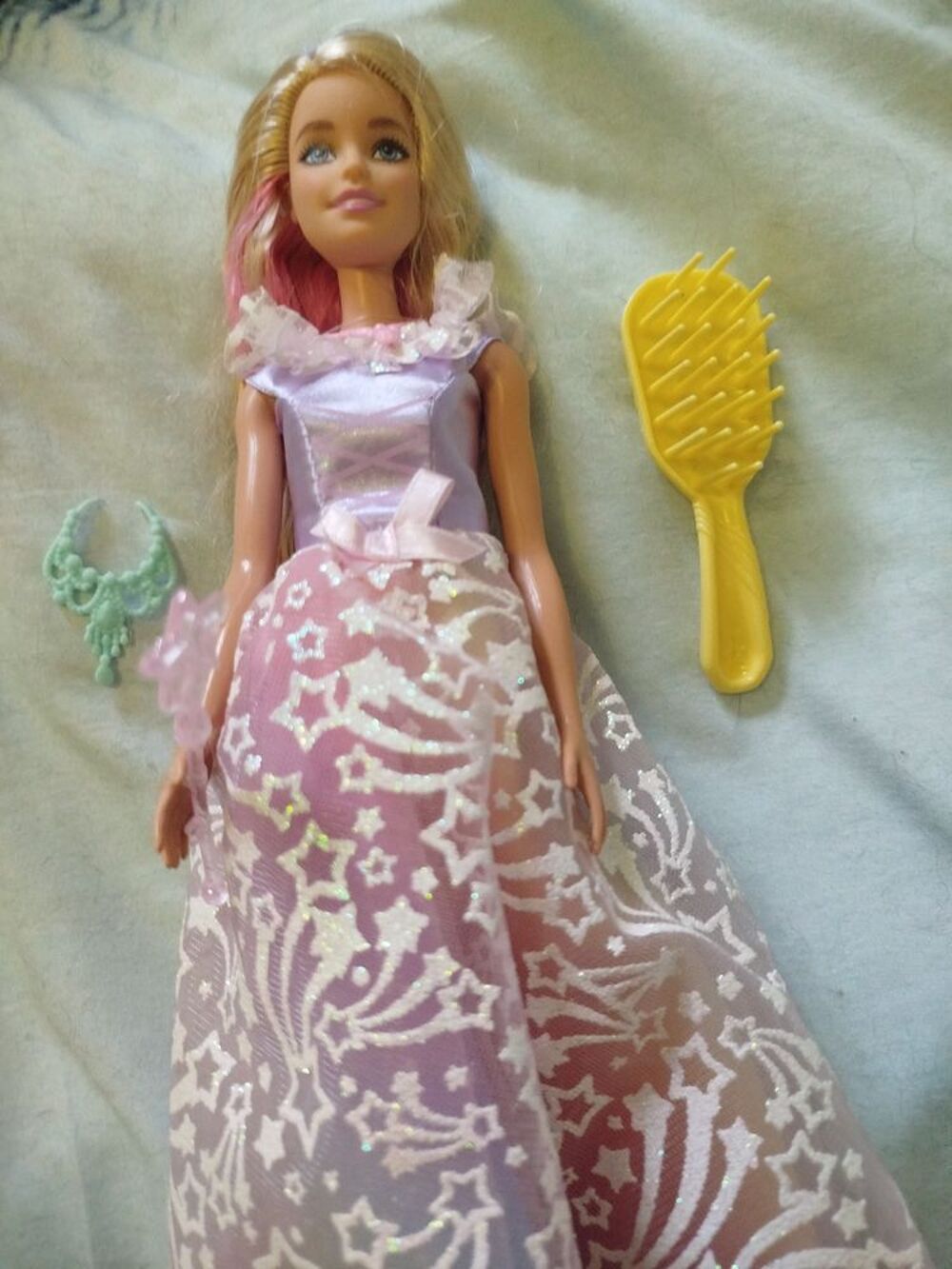 Barbie ou Poup&eacute;e Disney Jeux / jouets