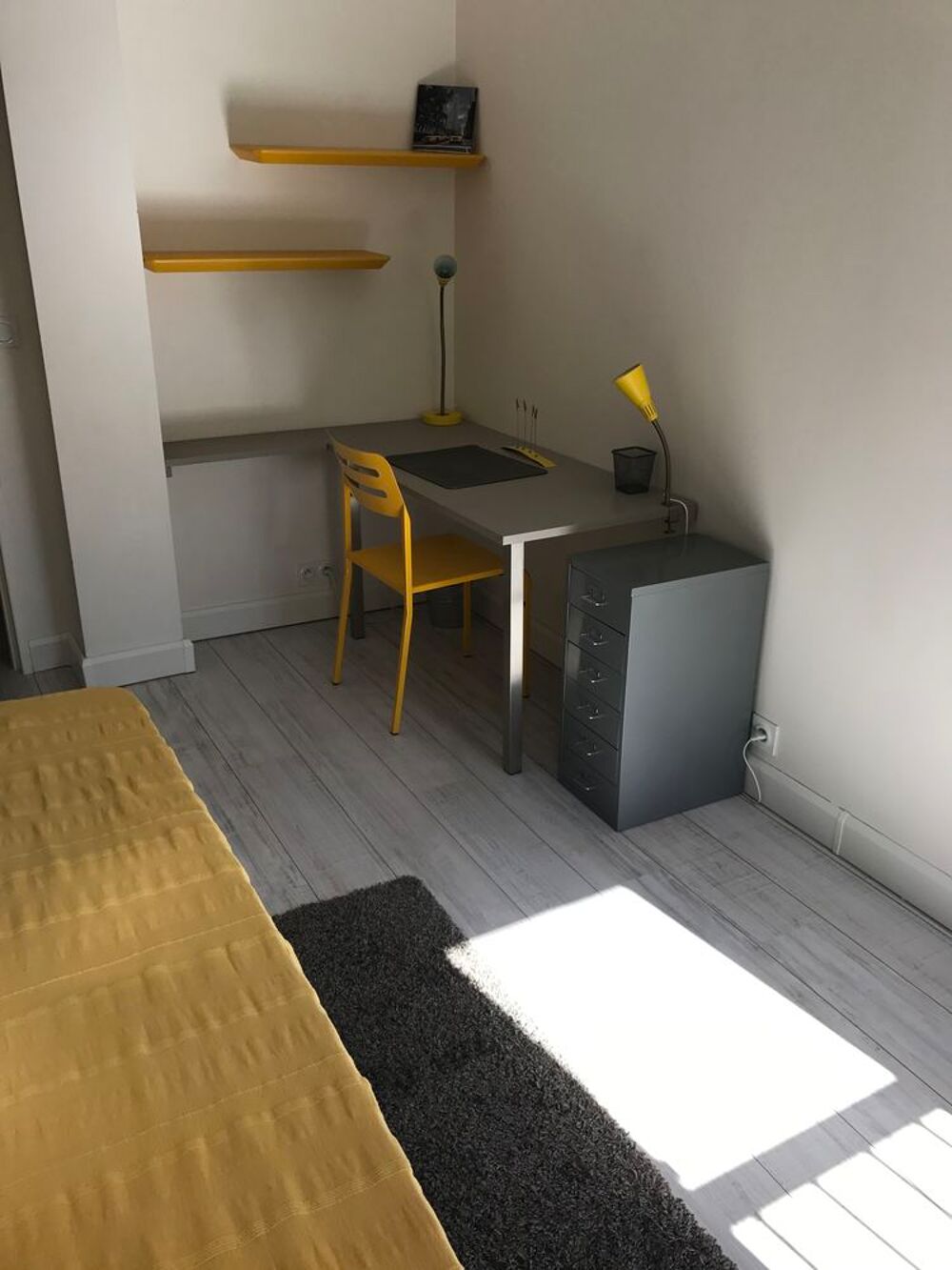 Location Colocation Belle chambre dans maison avec grand jardin Cergy