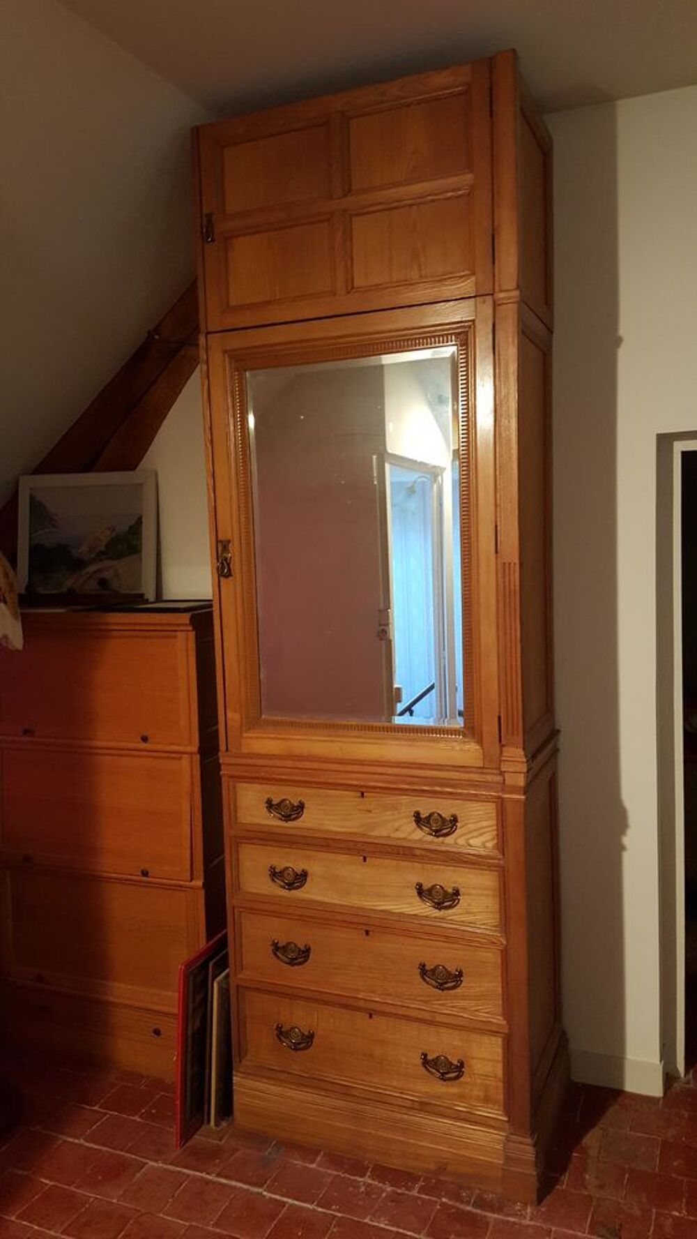 2 meubles anglais identiques Décoration