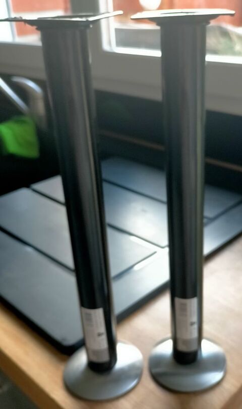 Pieds m�tal 7 N�ux-les-Mines (62)