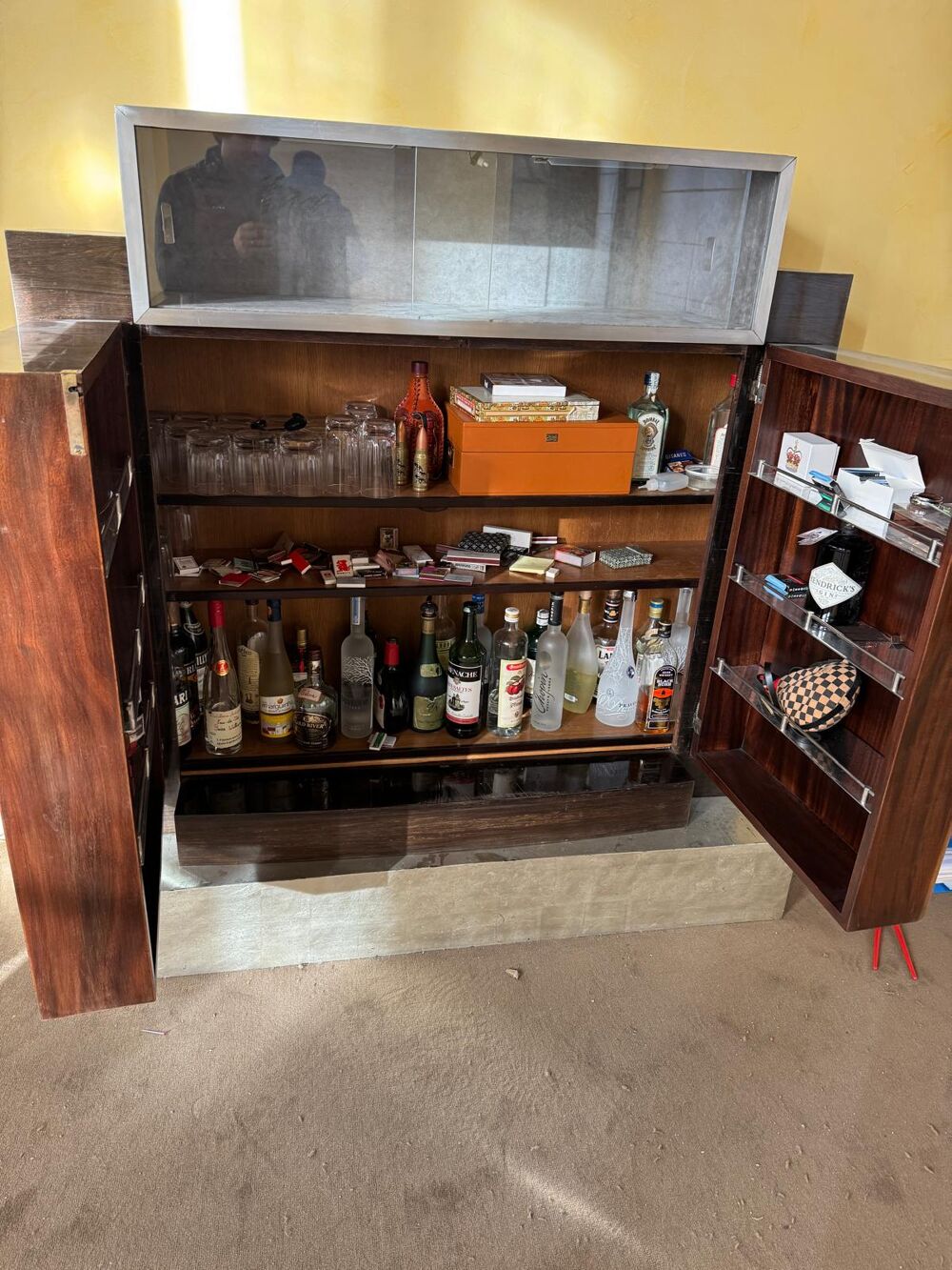 Meuble &agrave; alcools Meubles