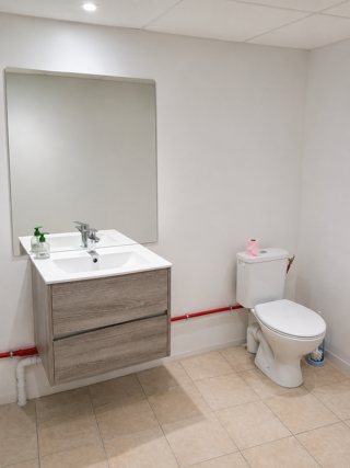  Atelier � louer 2 pi�ces 85 m�