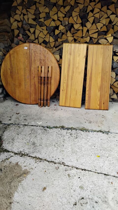 table ronde en pin diamtre 110CM et 2 rallonges de40cm 40 Saulcy-sur-Meurthe (88)