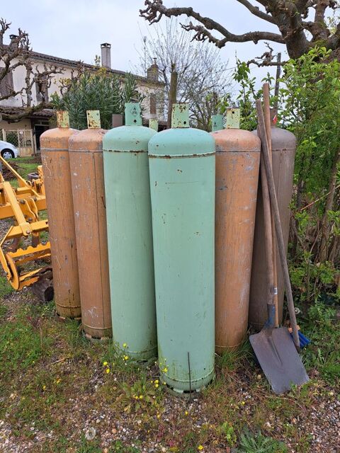 8 bouteilles de propane Saint-Émilion (33)