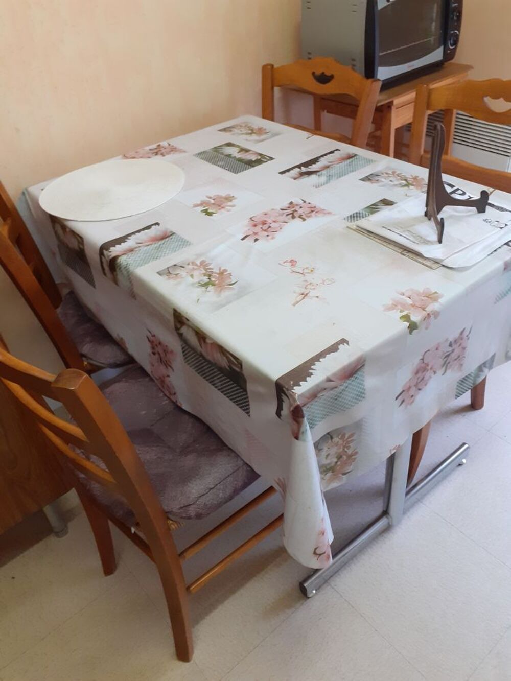 vaisselle et meubles vintage Meubles