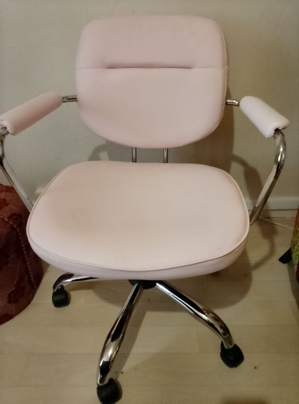 Chaise de bureau sur roulettes Meubles