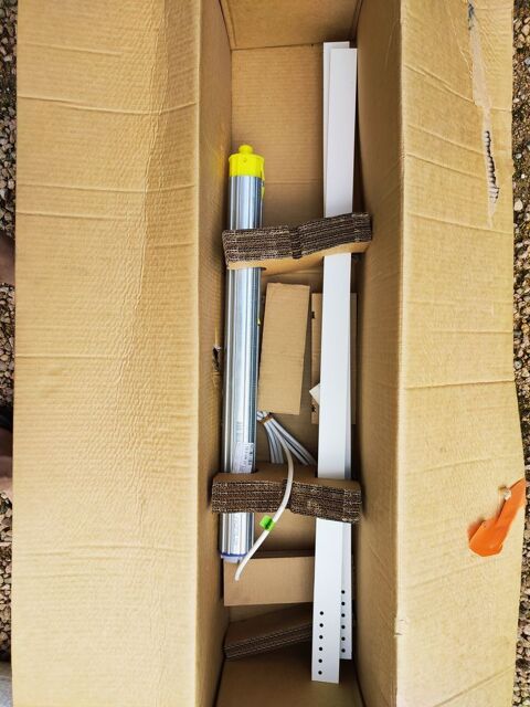 Violets roulants lectriques encore emballs. 150 Replonges (01)