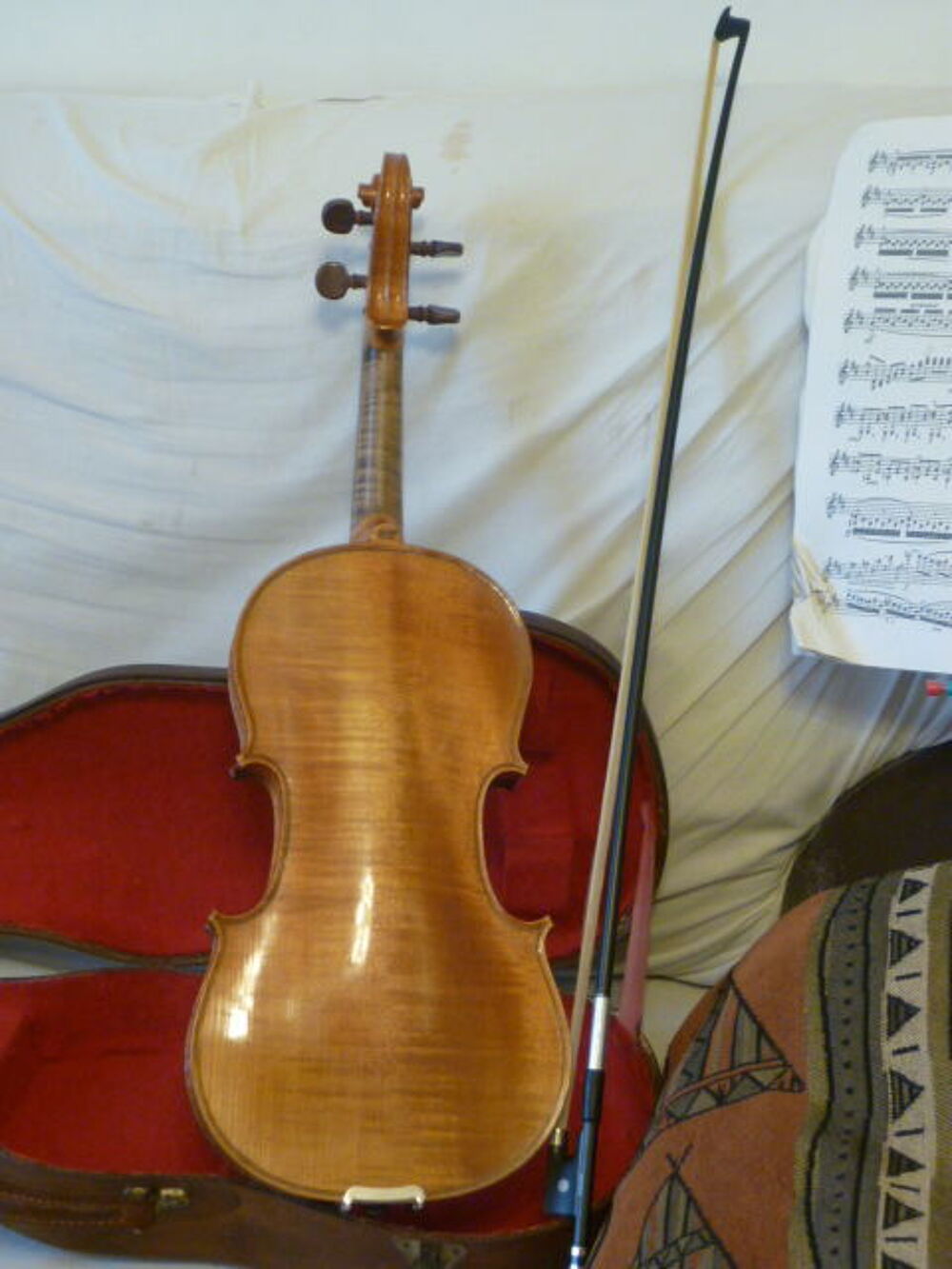 Tr&egrave;s beau violon 4/4 ancien, Mirecourt complet. Instruments de musique