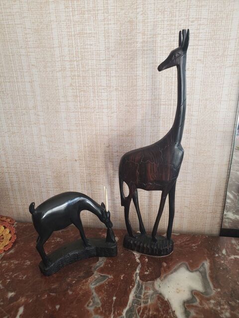 2 animaux en bois exotique 20 Dijon (21)