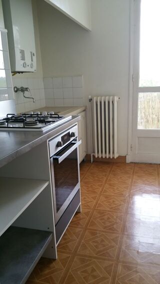  Appartement à louer 5 pièces 67 m²