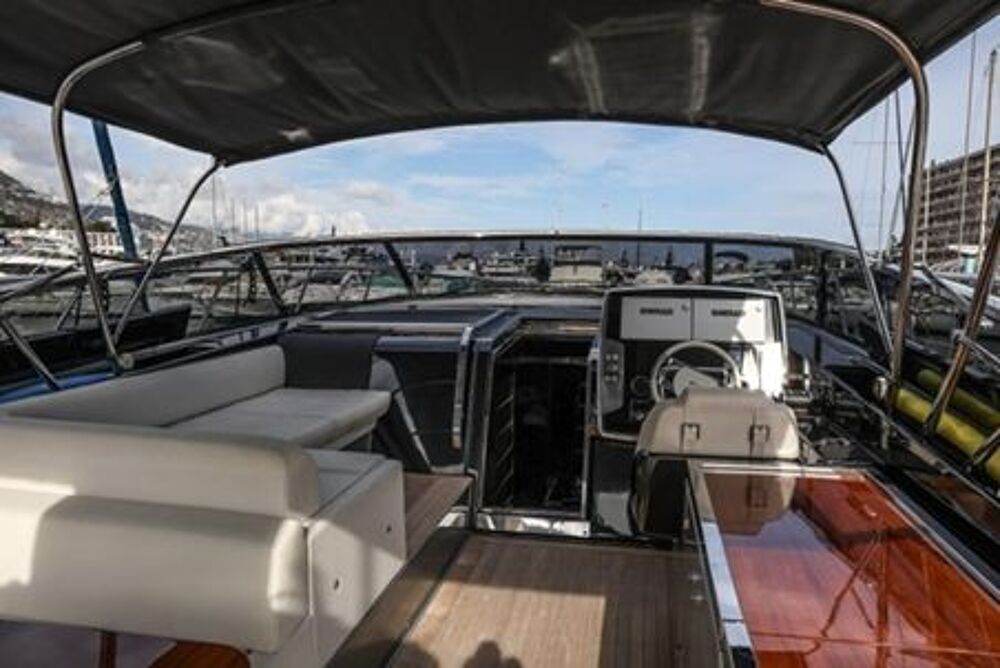 Vedette - Yacht - Offshore 2018 occasion 83990 Saint-Tropez