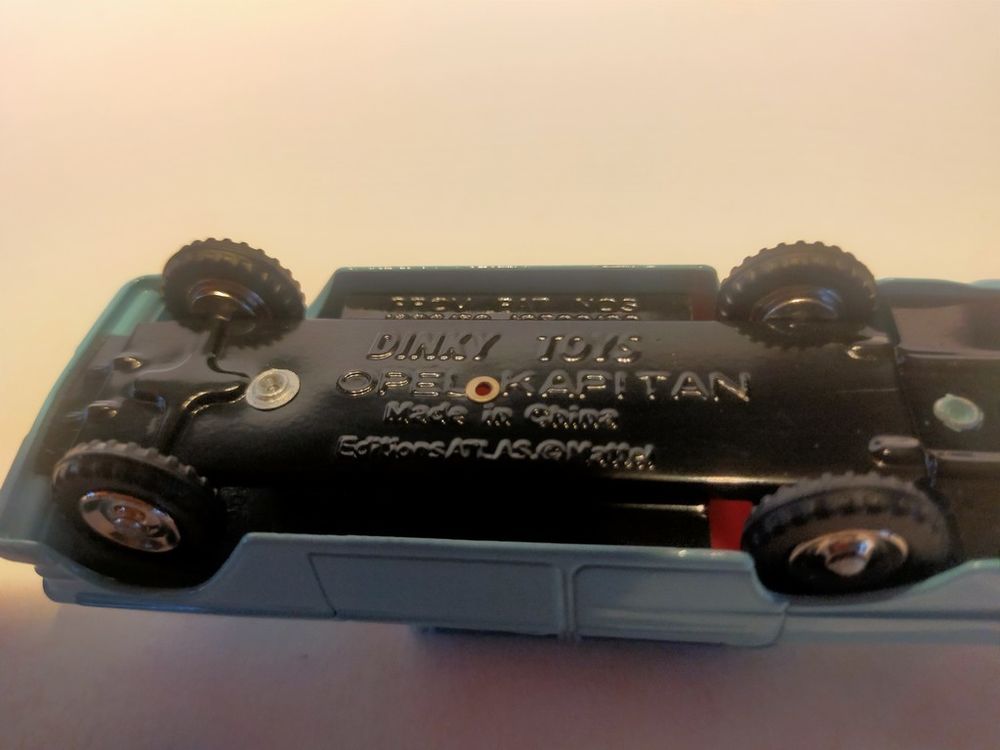 DINKY TOYS Atlas Opel Kapitan
