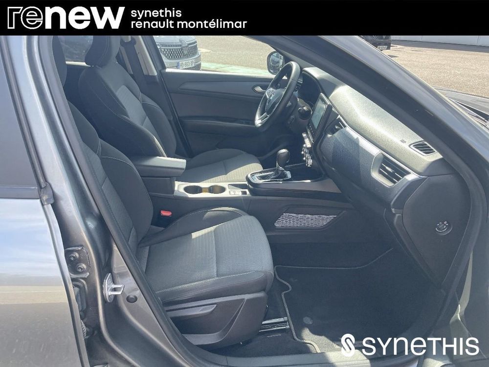 Arkana E-Tech hybride 145 - 22 Evolution 2023 occasion 26200 Mont&eacute;limar