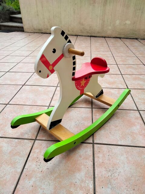 cheval en bois 10 Tresserve (73)