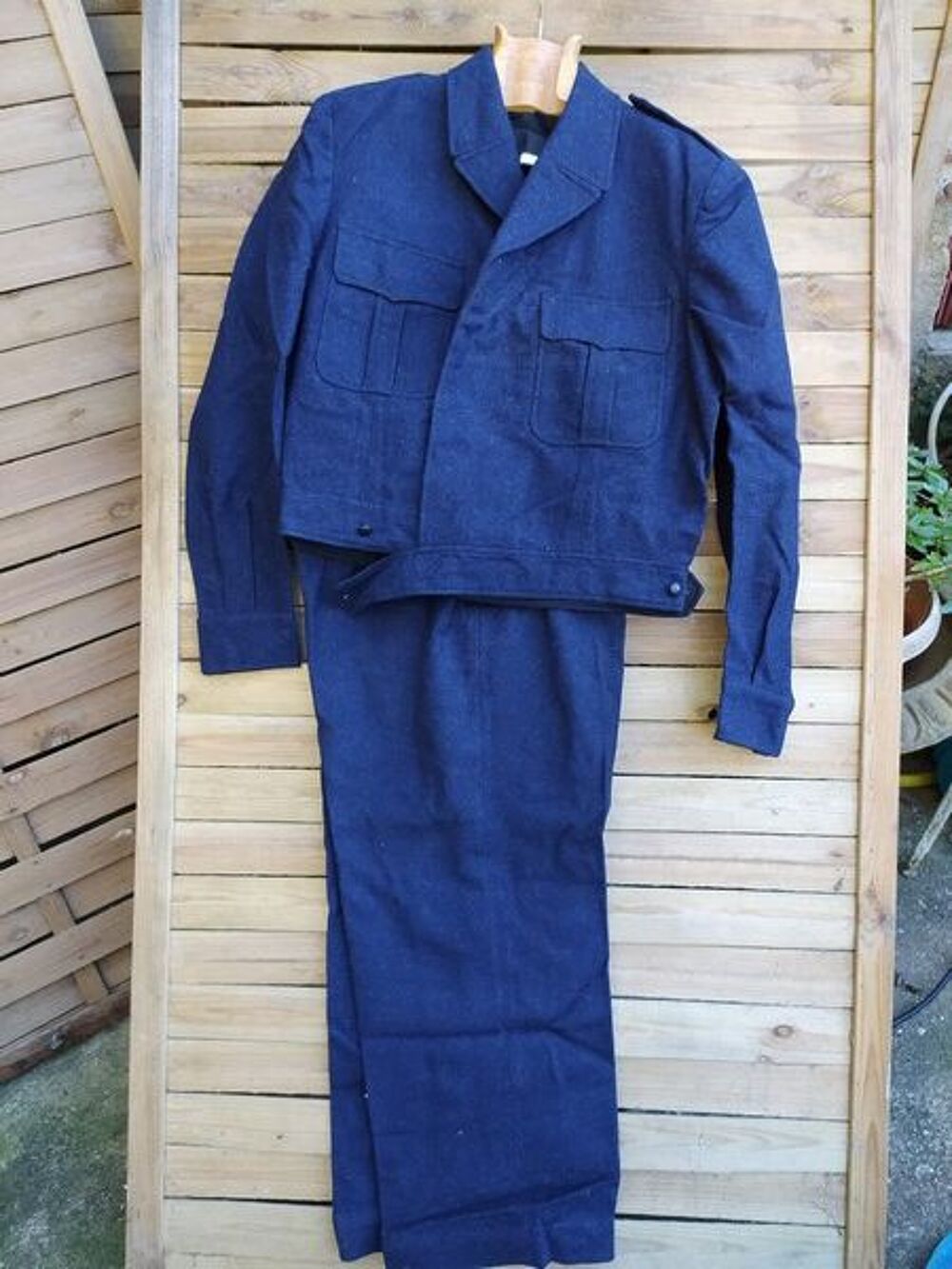 Lot Uniformes Arm&eacute;e de L'air 