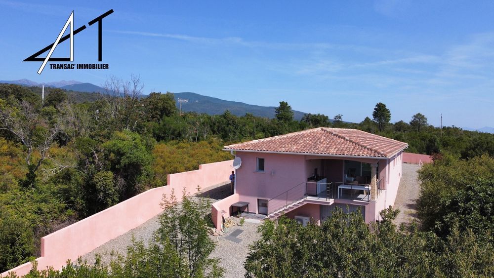 Vente Villa TRS BELLE VILLA DE 143 M2 VUE MER ET MONTAGNES SUR 1410 M2 DE TERRAIN CLOS Solaro