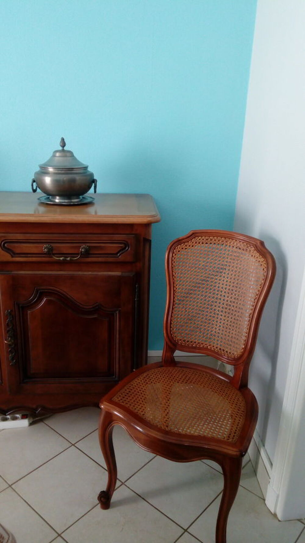lot de 4 chaises de style cann&eacute;es en TBE Meubles