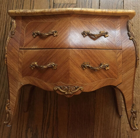Commode miniature 19�me si�cle Style Louis XV. 380 Vincennes (94)