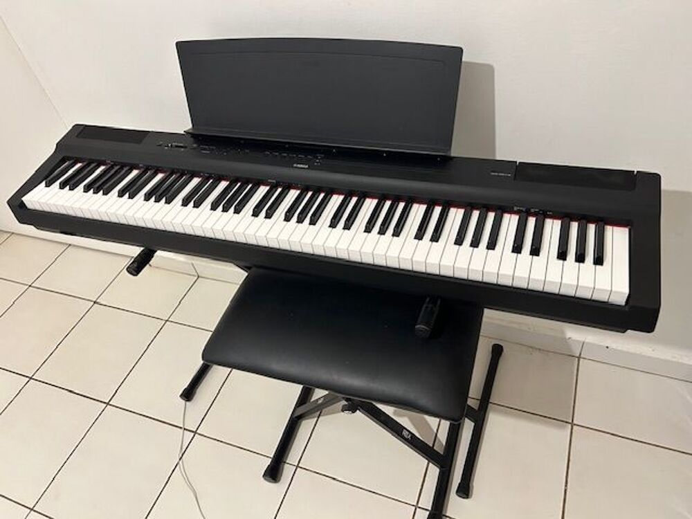 PIANO YAMAHA P125 Instruments de musique
