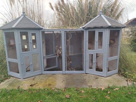 Grande voli&egrave;re ext&eacute;rieure en bois pour oiseaux 250 37800 Noyant-de-touraine