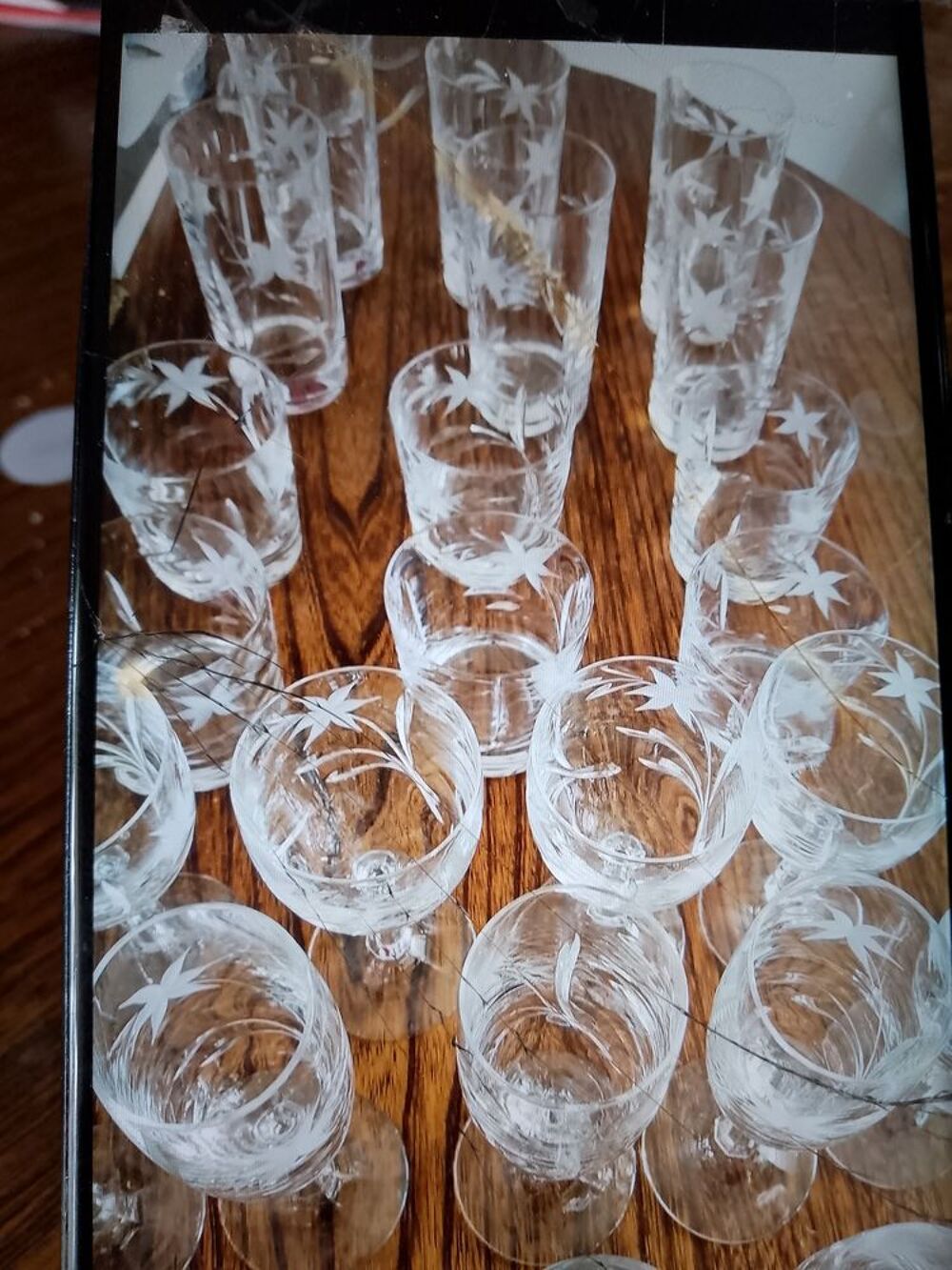 Serie de 28 verres cristal de boheme... 
